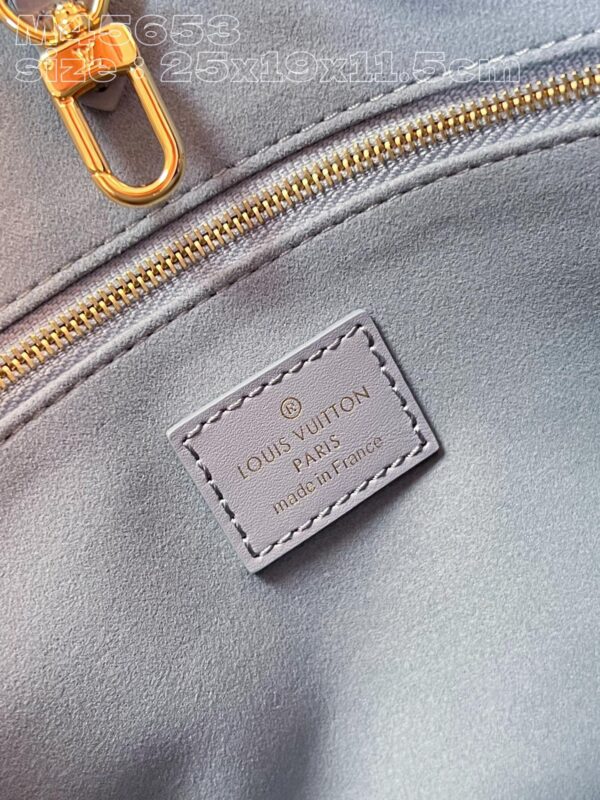 Louis Vuitton Onthego PM