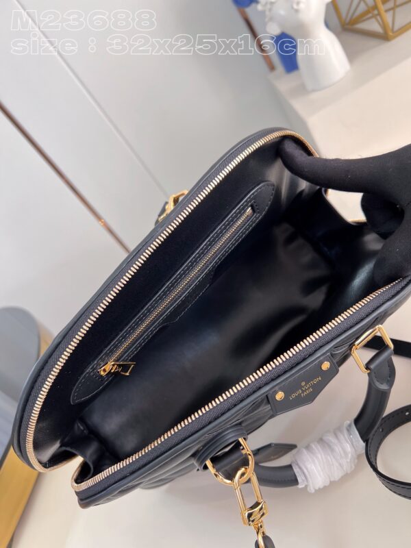 Louis Vuitton Alma PM