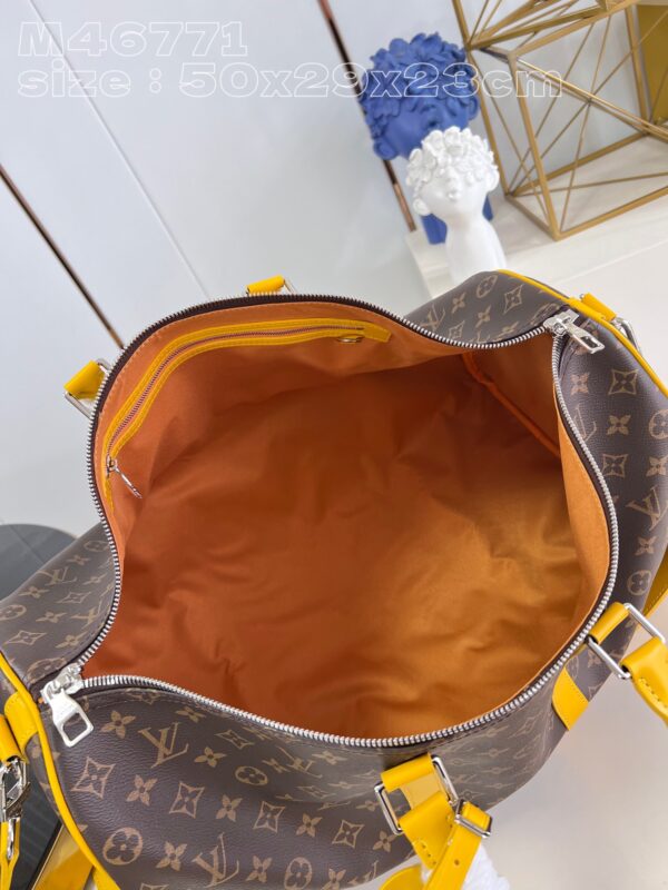 Louis Vuitton Keepall Bandoulière 50