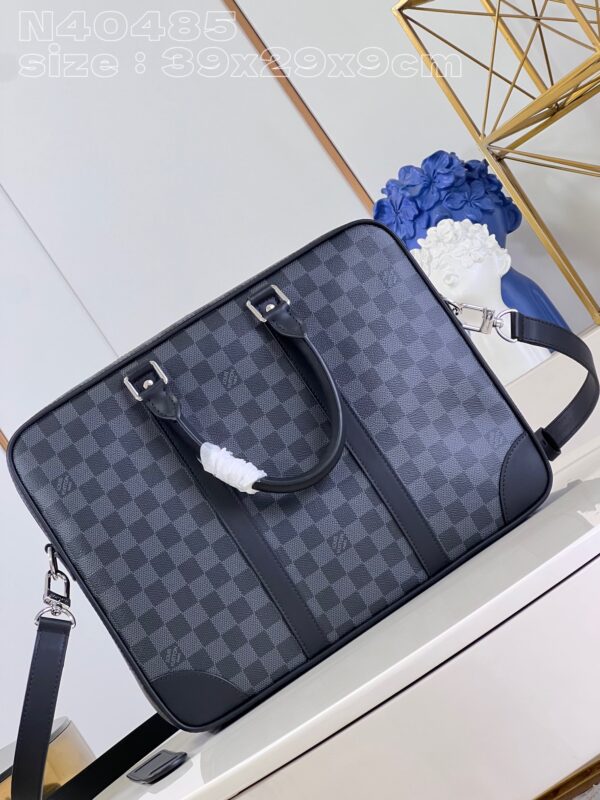 Louis Vuitton Porte Documents Voyage