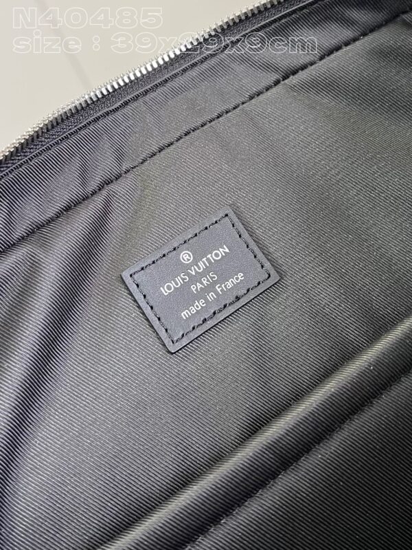 Louis Vuitton Porte Documents Voyage