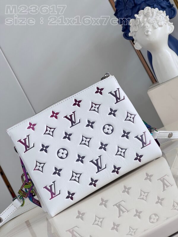 Louis Vuitton Coussin BB