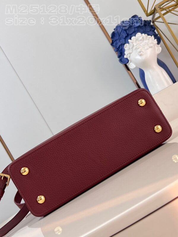 Louis Vuitton Capucines Medium Handbag
