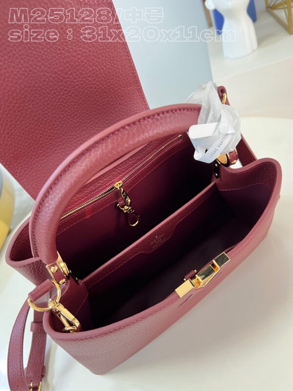 Louis Vuitton Capucines Medium Handbag