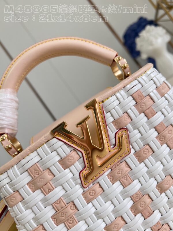 Louis Vuitton Capucines BB