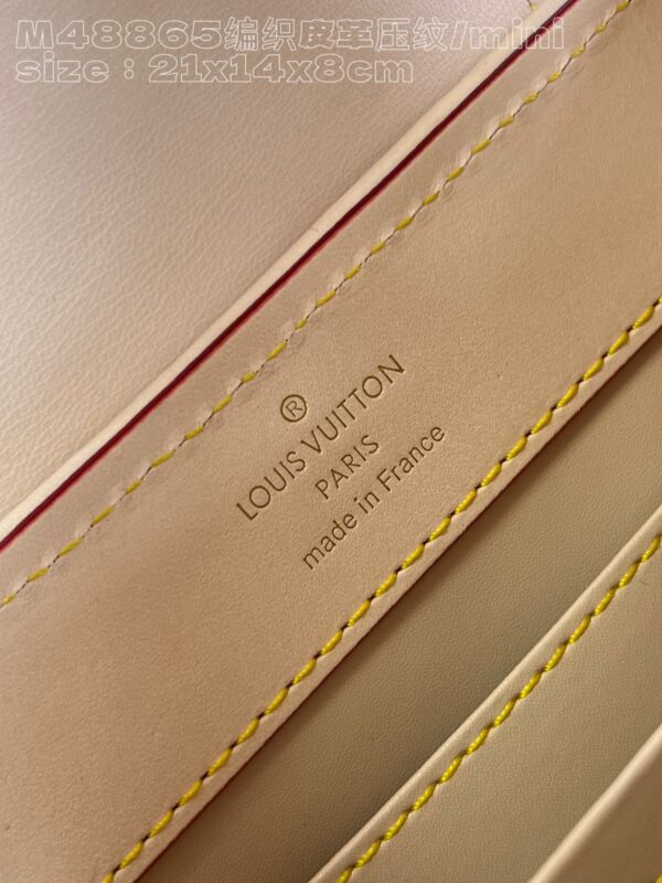 Louis Vuitton Capucines BB