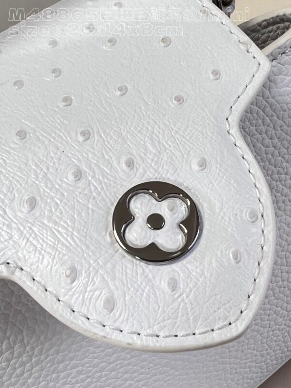 Louis Vuitton Capucines Mini