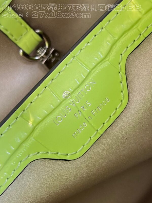 Louis Vuitton Capucines BB