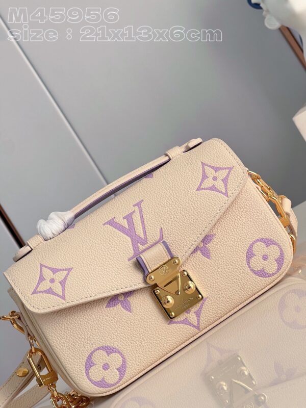 Louis Vuitton Pochette Métis East West