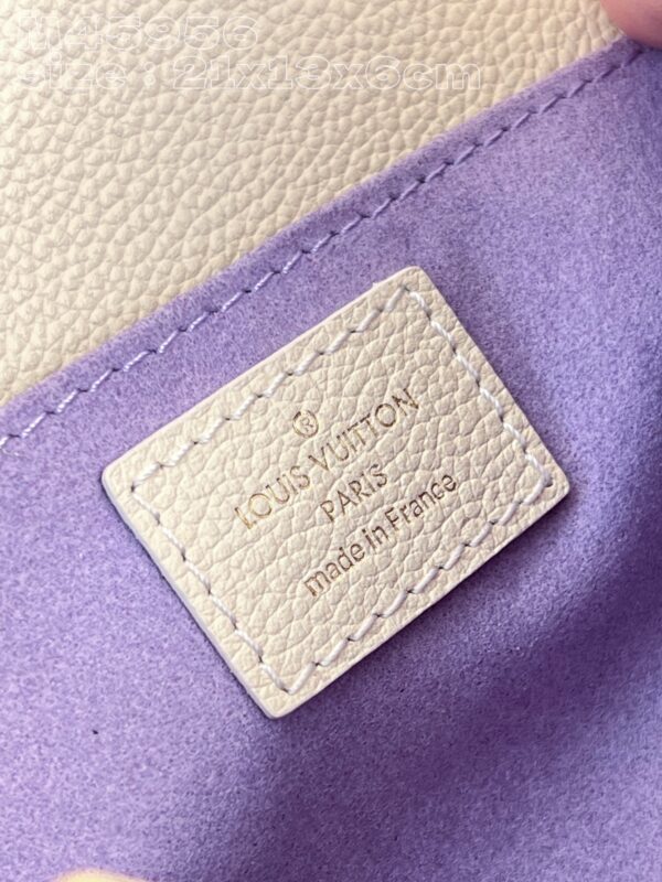 Louis Vuitton Pochette Métis East West