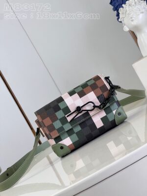 Louis Vuitton Steamer Wearable Wallet