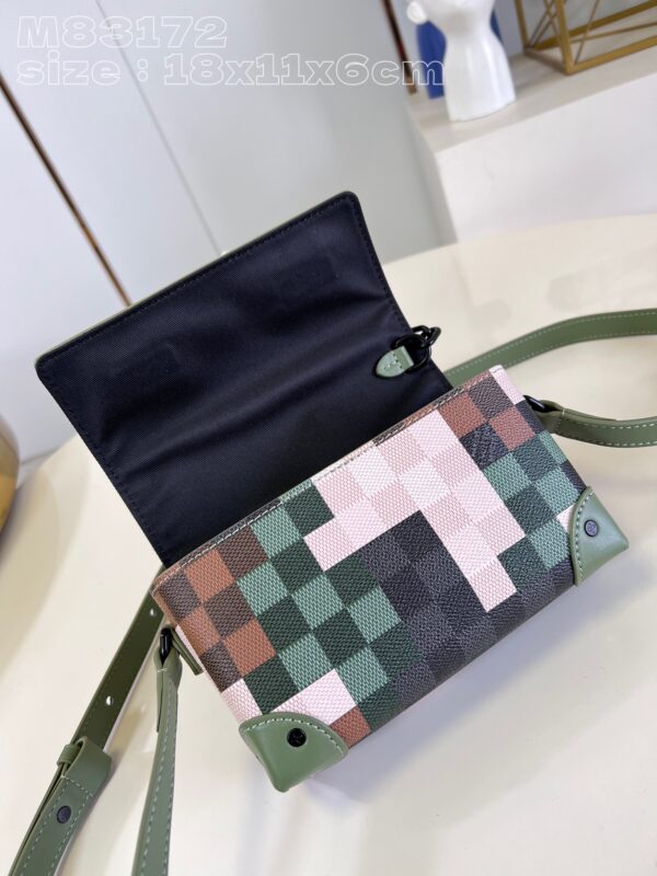 Louis Vuitton Steamer Wearable Wallet