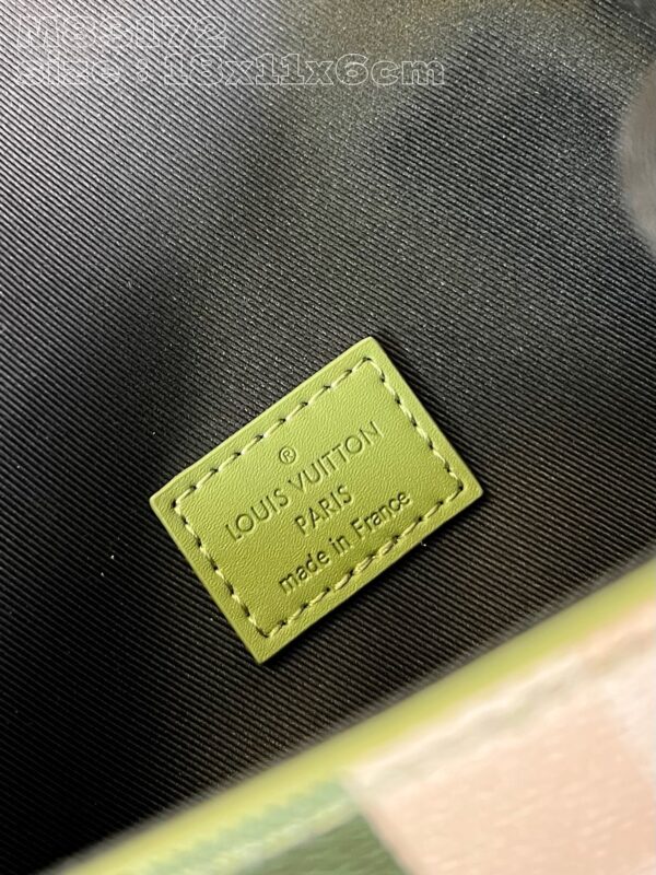 Louis Vuitton Steamer Wearable Wallet