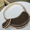 Louis Vuitton Croissant MM