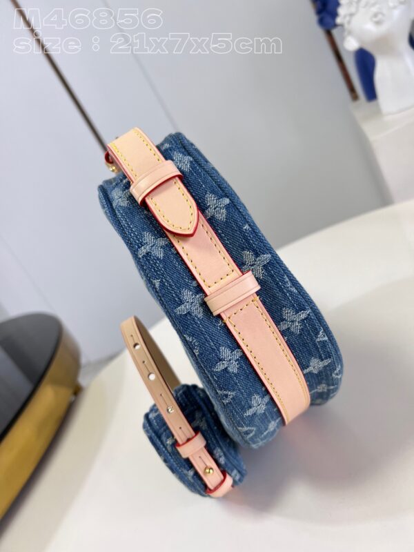 Louis Vuitton Croissant MM