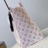 Louis Vuitton OnTheGo MM