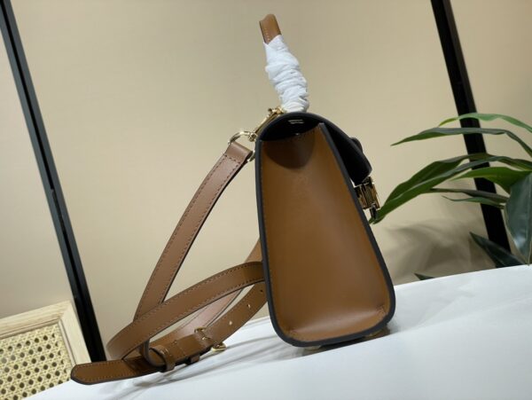 Louis Vuitton Dauphine Capitale