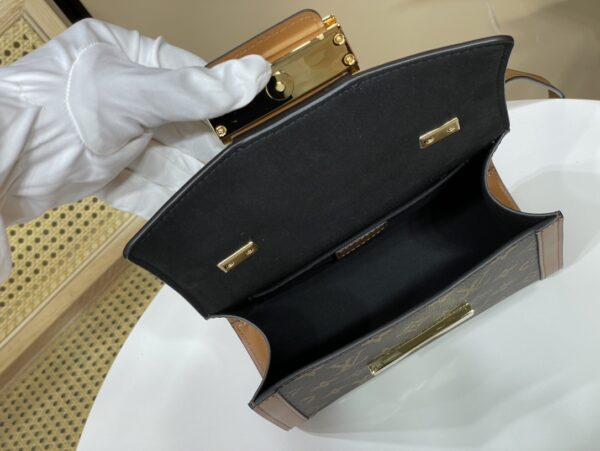 Louis Vuitton Dauphine Capitale