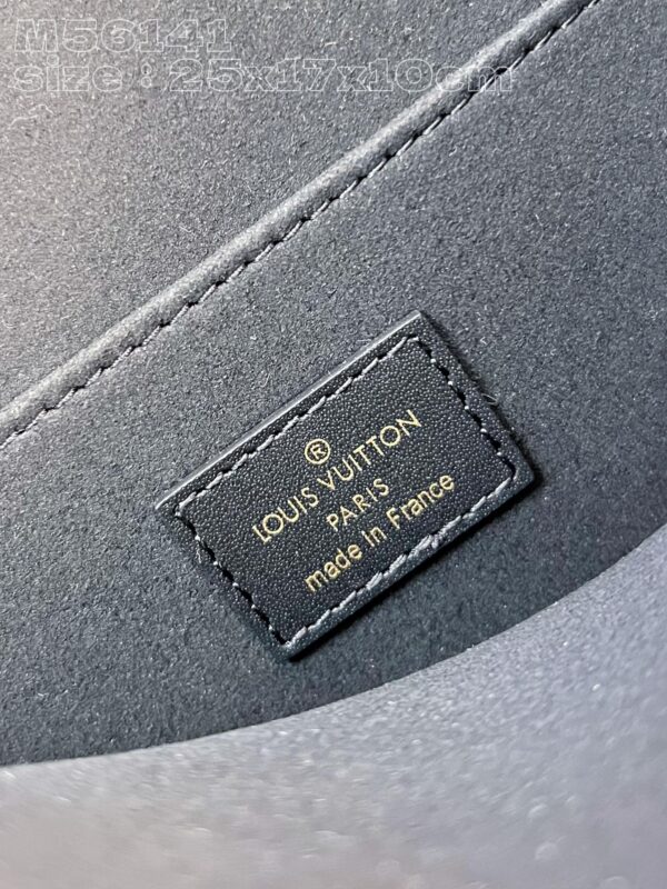 Louis Vuitton Dauphine MM