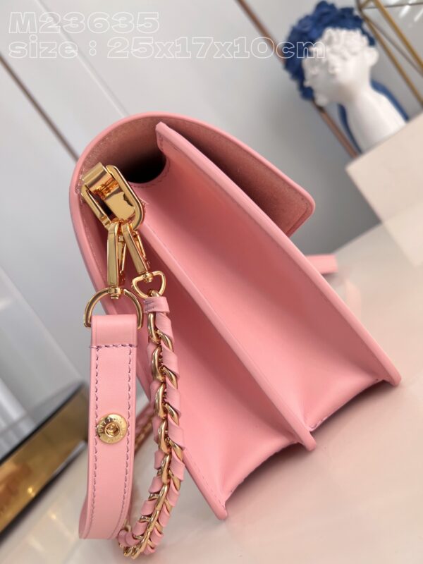 Louis Vuitton Dauphine MM