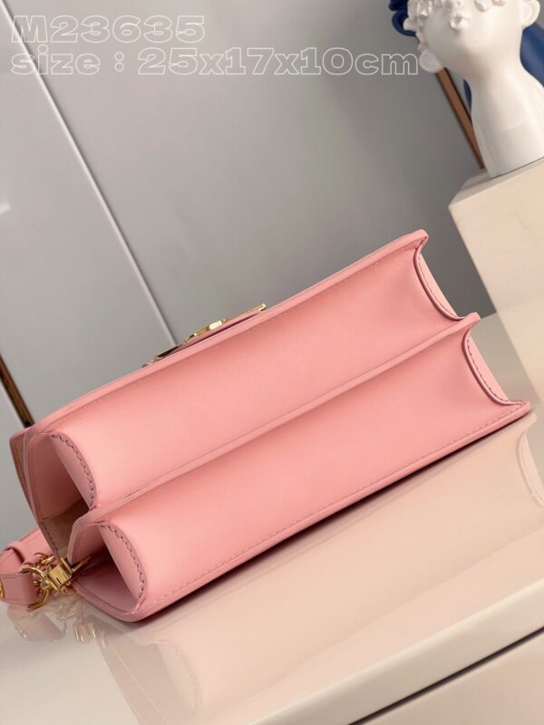 Louis Vuitton Dauphine MM