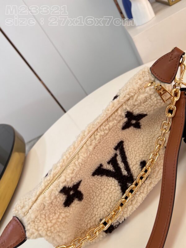Louis Vuitton Over The Moon