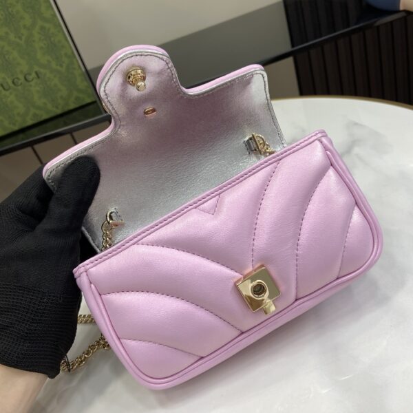 Gucci GG Marmont super mini bag