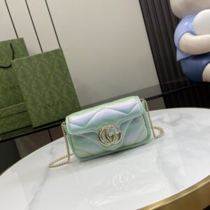 Gucci GG Marmont super mini bag