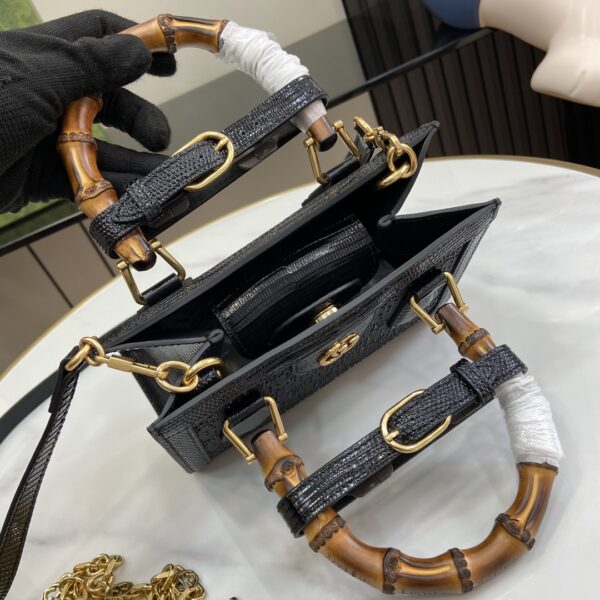 GUCCI DIANA MINI TOTE BAG