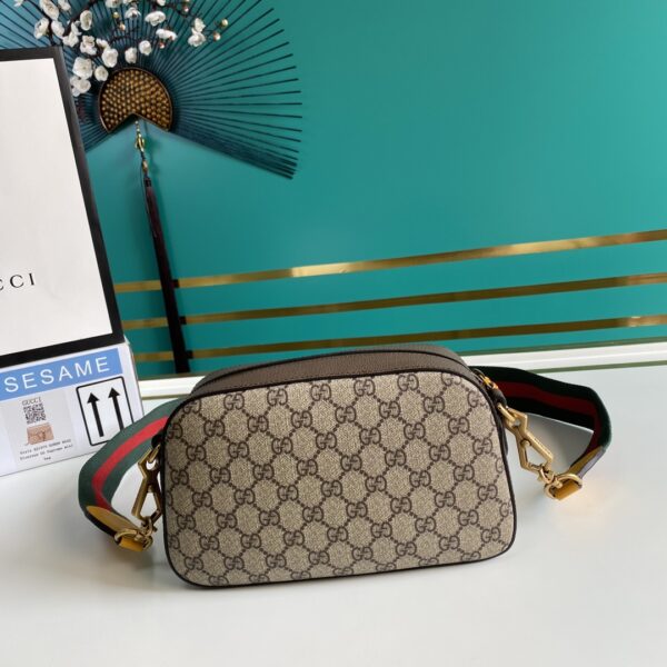 Gucci NEO VINTAGE GG SUPREME MESSENGER BAG