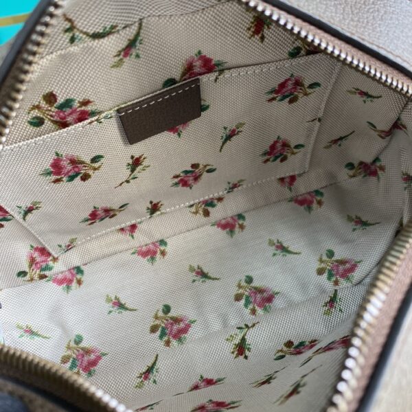 Gucci NEO VINTAGE GG SUPREME MESSENGER BAG