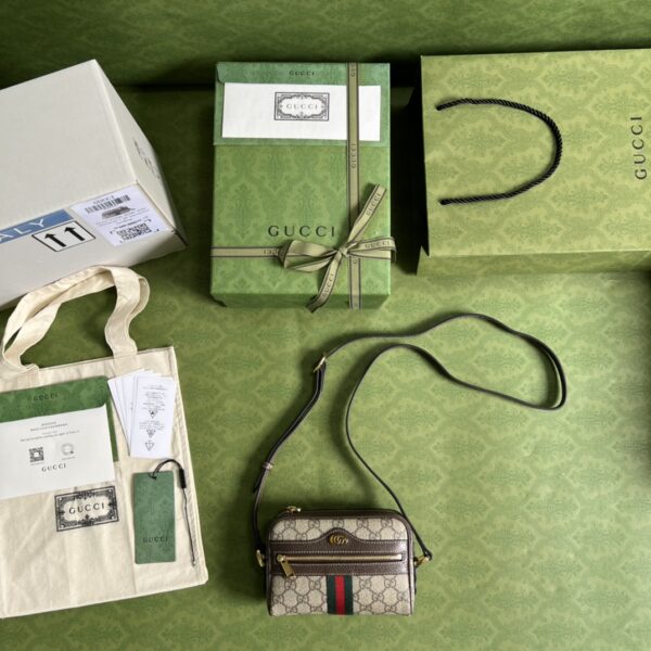 Gucci Ophidia GG Supreme mini bag