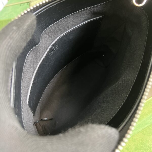 Gucci GG SUPREME MESSENGER BAG