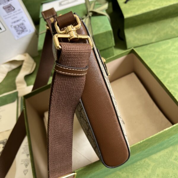 Gucci GG SUPREME MESSENGER BAG