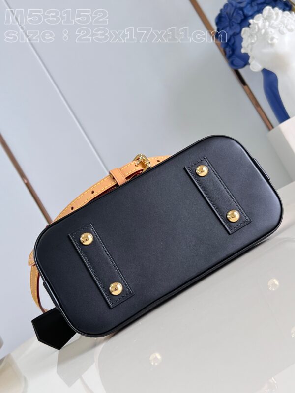 Louis Vuitton Alma BB