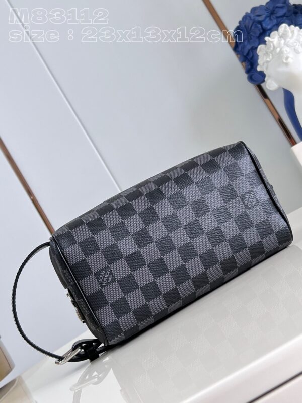 Louis Vuitton Locker Dopp Kit