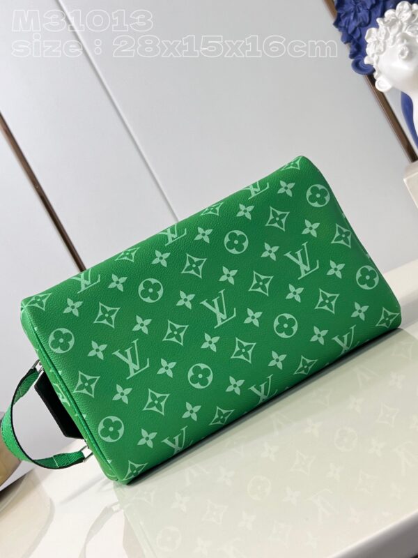 Louis Vuitton Dopp Kit