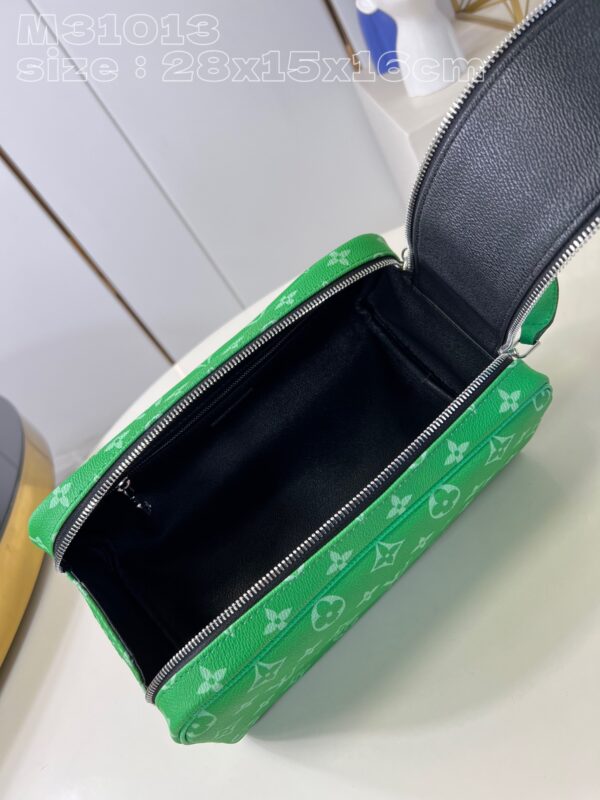 Louis Vuitton Dopp Kit