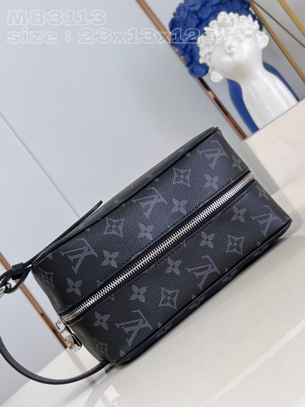 Louis Vuitton Locker Dopp Kit