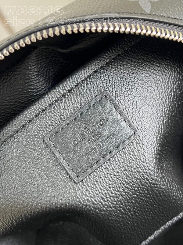 Louis Vuitton Locker Dopp Kit