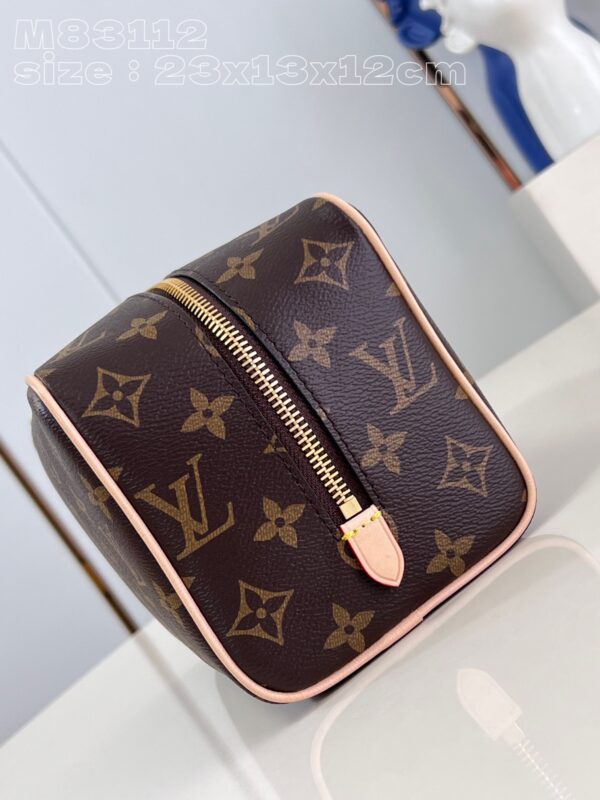 Louis Vuitton Locker Dopp Kit