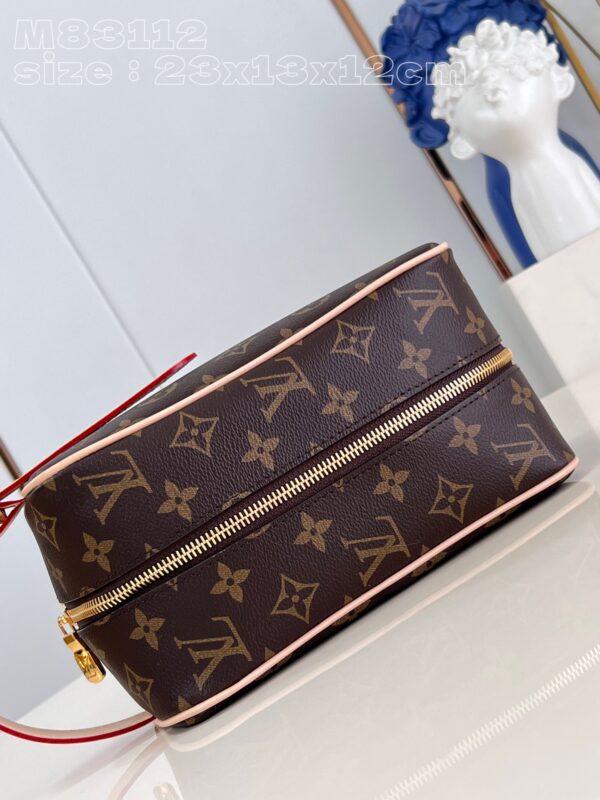 Louis Vuitton Locker Dopp Kit