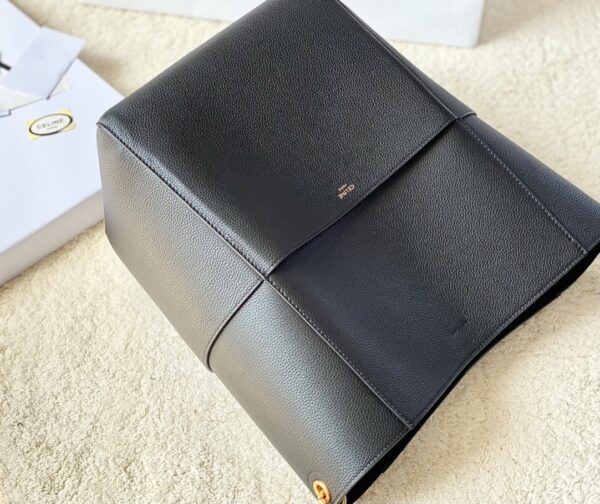 Celine SANGLE BUCKET BAG