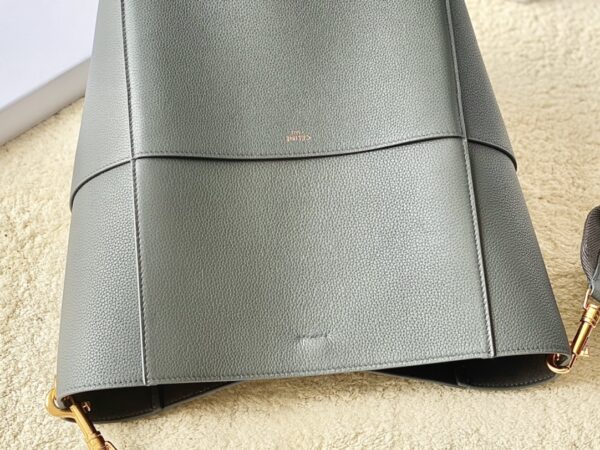 Celine SANGLE BUCKET BAG