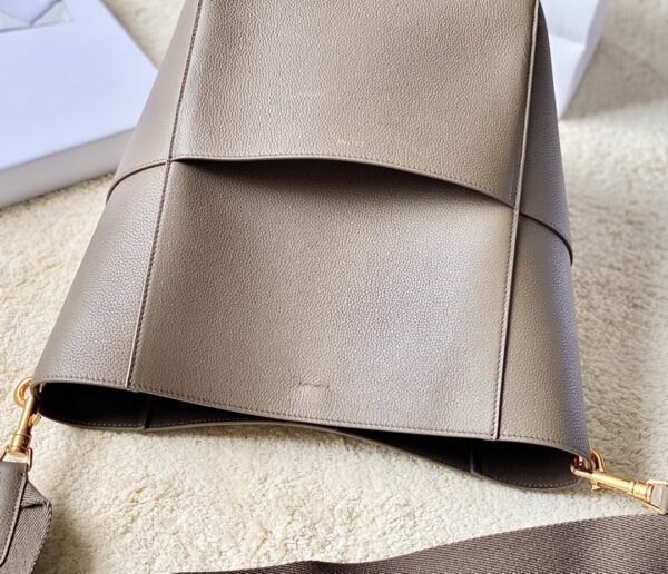 Celine SANGLE BUCKET BAG
