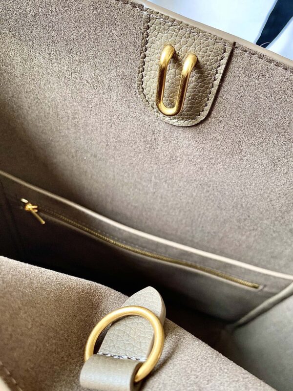 Celine SANGLE BUCKET BAG