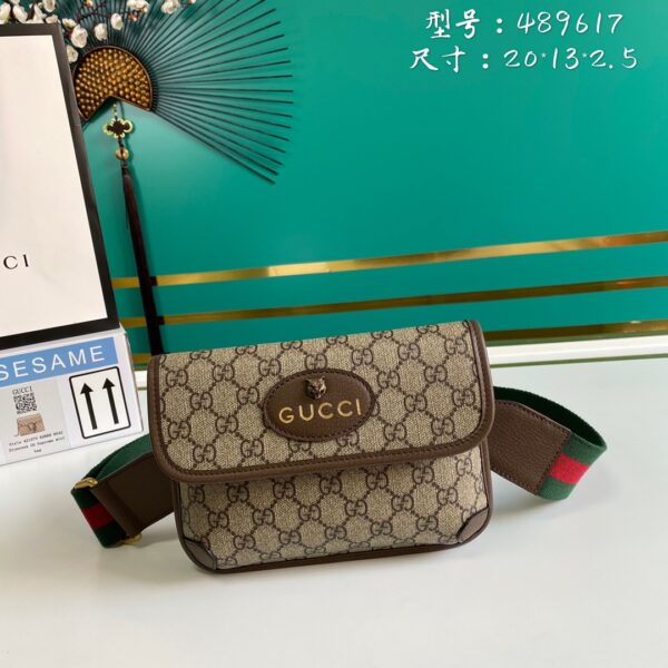 Gucci Neo Vintage GG Supreme belt bag