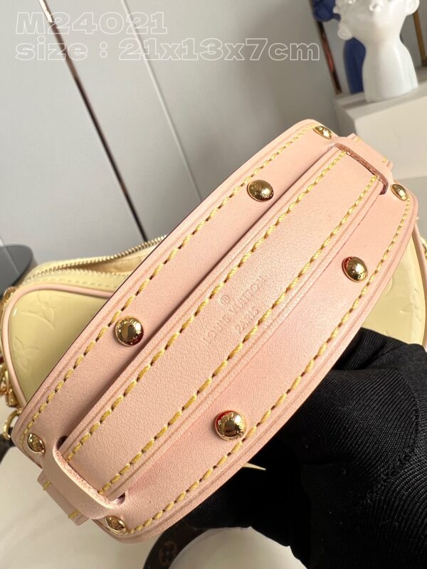Louis Vuitton Croissant PM Monogram Vernis Leather