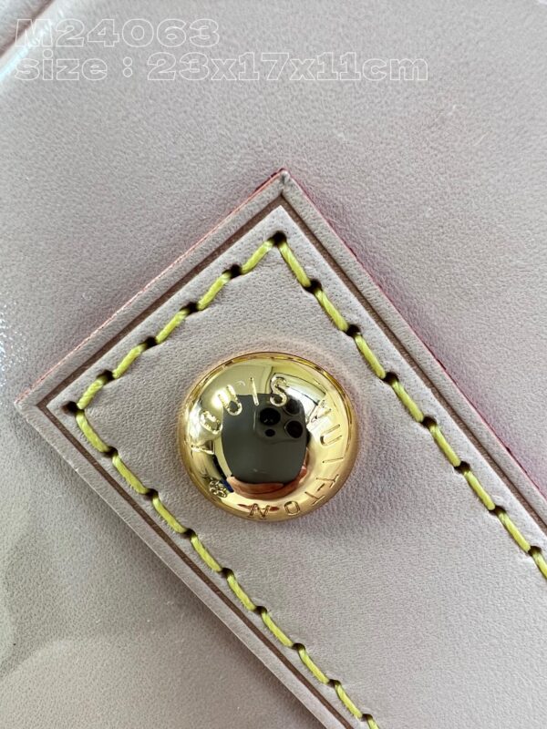 Louis Vuitton Alma BB Monogram Vernis Leather