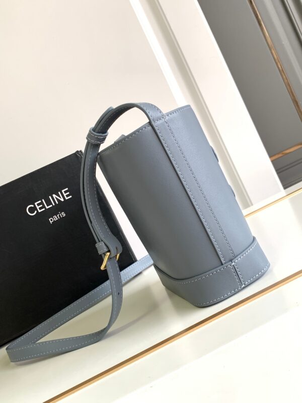 CELINE MINI BUCKET CUIR TRIOMPHE
